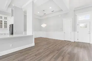 Dining Area - Luxury Canal Home